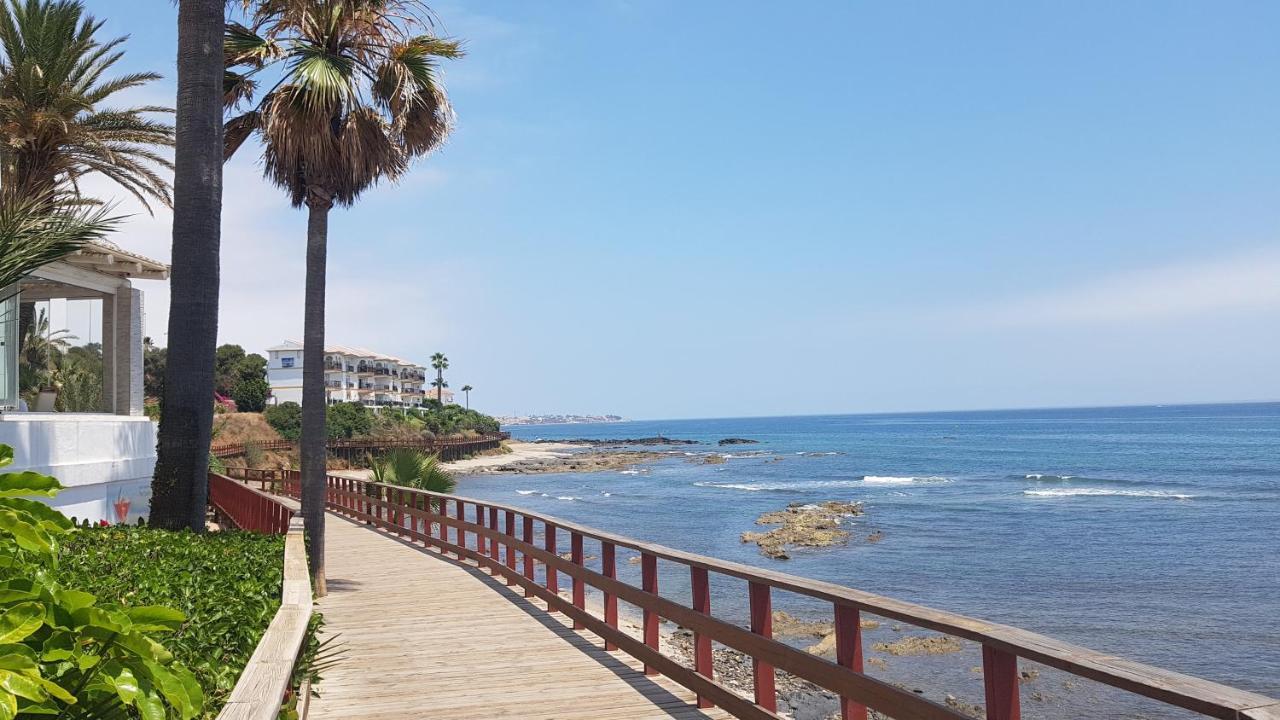 Beach House Casa Luna, Marbella Sitio de Calahonda ภายนอก รูปภาพ